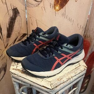 ASICS- Gel sneakers/running shoes